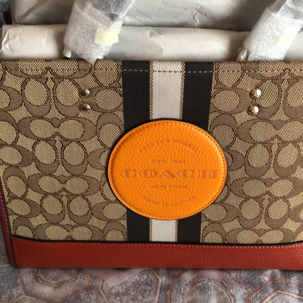 Coach Dempsey Carryall in Signature Jacquard